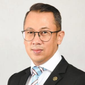 Dr Isma