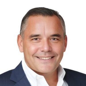 Steven Medeiros VEGA GLOBAL